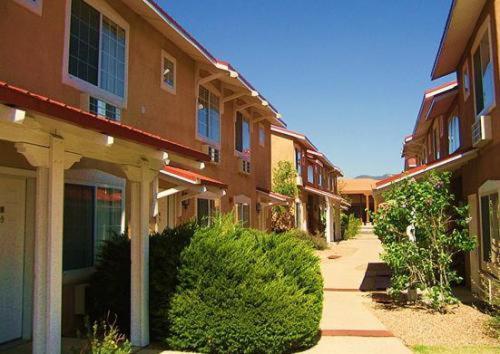 The Santa Fe Suites Buitenkant foto